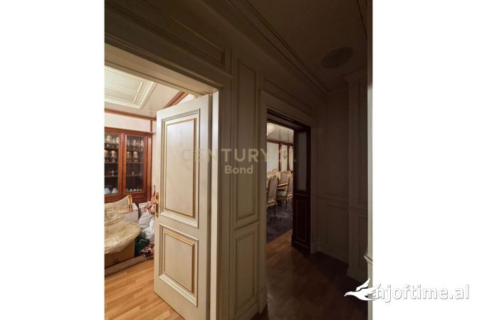 Apartment for sale in Tirana 2+1, Emty