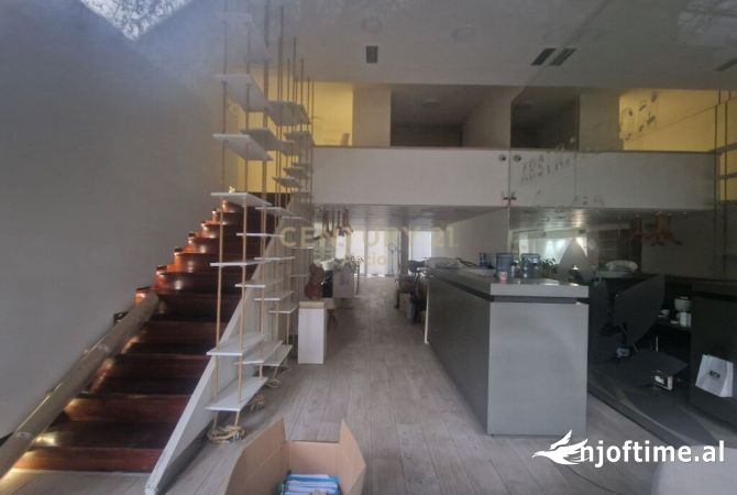 Ambient biznesi me qera 1+1 ne Tirane - 1,150 Euro