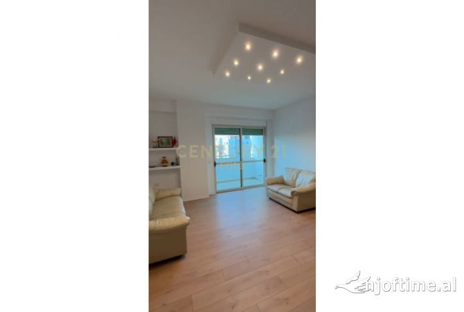 JEPET ME QIRA APARTAMENT 2+1 TEK RRUGA RIZA CEROVA! 600 € 