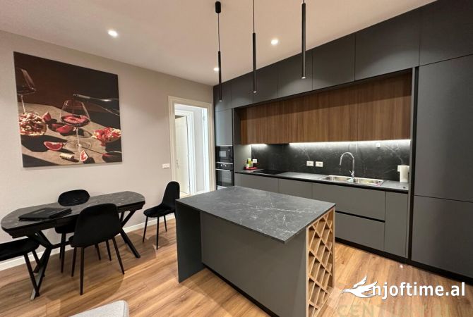 Shtepi me qera 2+1 ne Tirane - 1,500 Euro