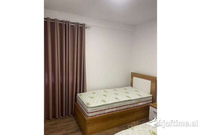 Shtepi me qera Apartament ne Tirane, 2+1, Mobilimi E mobiluar, Pagesa 650  Euro.