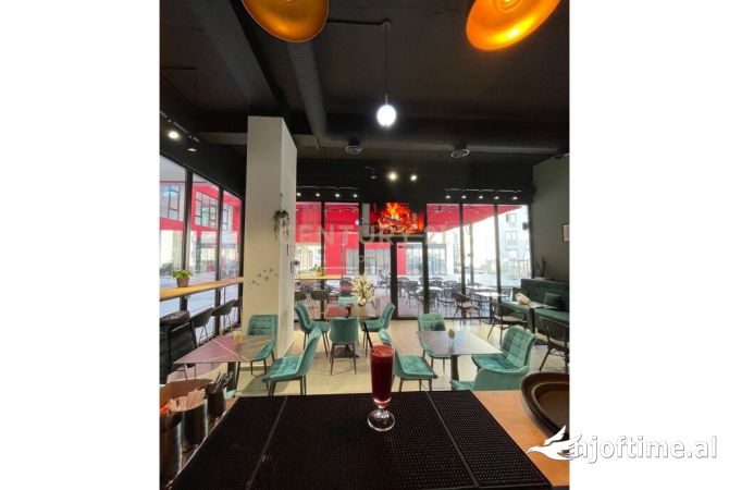 Ambient biznesi ne shitje 2+1 ne Tirane - 47,000 Euro