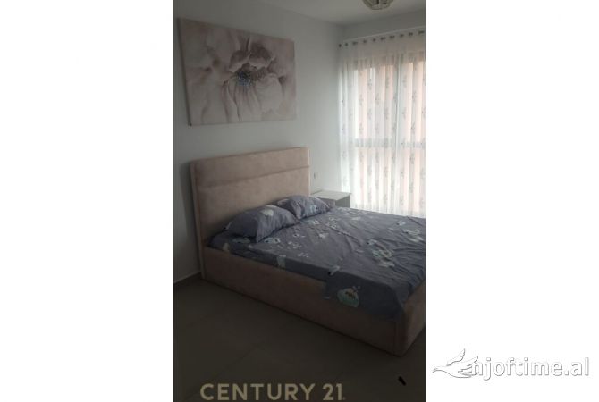 Shtepi me qera Apartament ne Tirane, 2+1, Mobilimi E mobiluar, Pagesa 650  Euro.