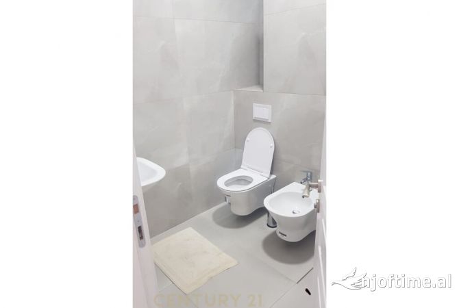 Shtepi me qera Apartament ne Tirane, 2+1, Mobilimi E mobiluar, Pagesa 650  Euro.