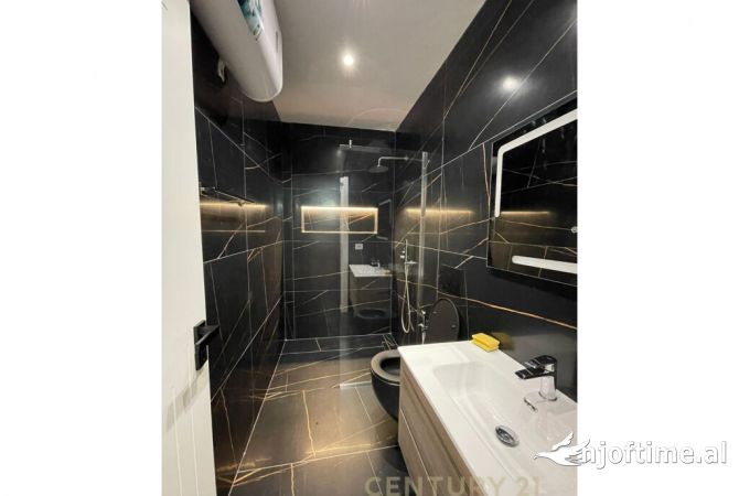 Shtepi me qera Apartament ne Tirane, 1+1, Mobilimi E mobiluar, Pagesa 550  Euro.