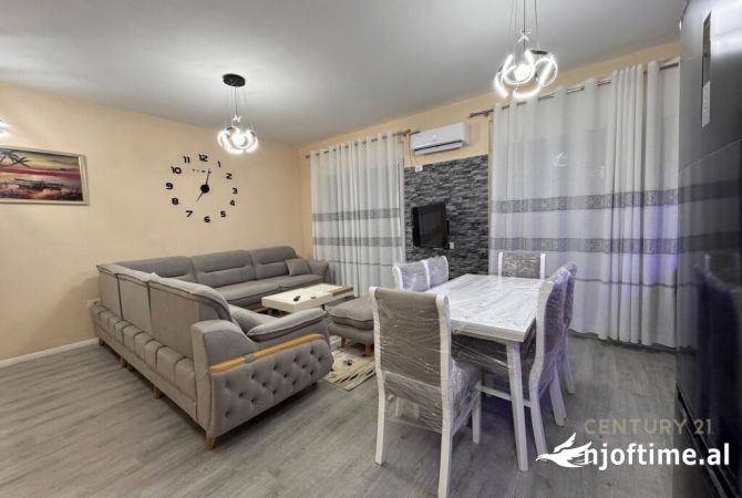 Shtepi me qera 2+1 ne Tirane - 500 Euro