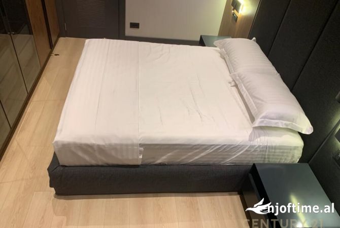 Shtepi me qera Apartament ne Tirane, 1+1, Mobilimi E mobiluar, Pagesa 1,000  Euro.