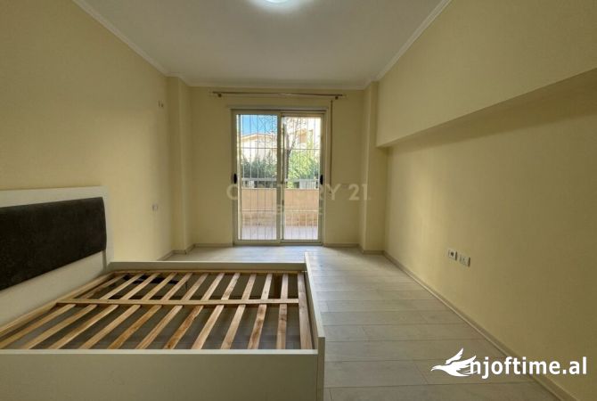 Shtepi me qera Apartament ne Tirane, 2+1, Mobilimi E mobiluar, Pagesa 600  Euro.