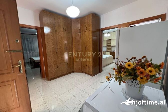 Shtepi me qera 2+1 ne Tirane - 600 Euro