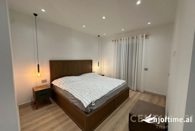 Shtepi me qera Apartament ne Tirane, 2+1, Mobilimi E mobiluar, Pagesa 1,200  Euro.