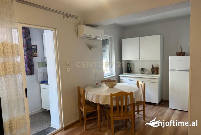 Shtepi me qera 1+1 ne Tirane - 500 Euro