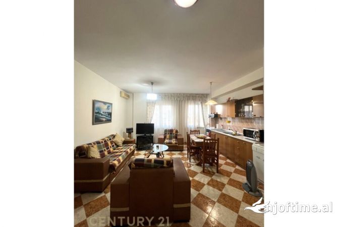 Shtepi me qera 2+1 ne Tirane - 500 Euro