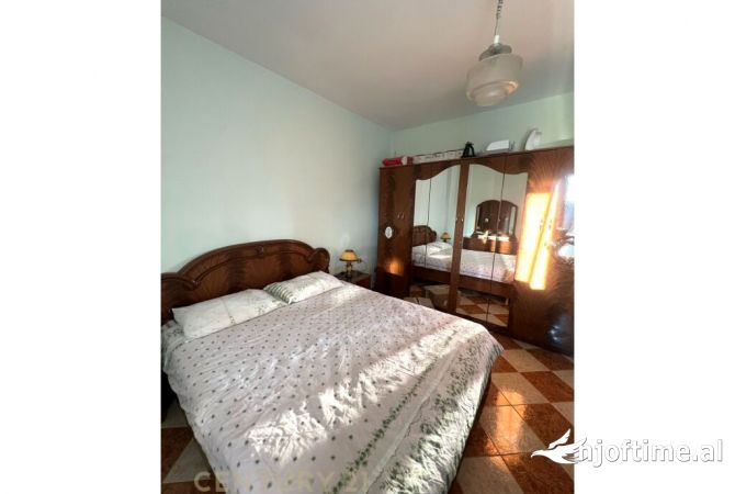 Shtepi me qera 2+1 ne Tirane - 500 Euro