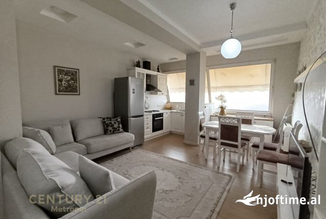 Shtepi me qera 2+1 ne Tirane - 750 Euro
