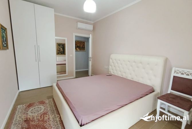 Shtepi me qera 2+1 ne Tirane - 750 Euro