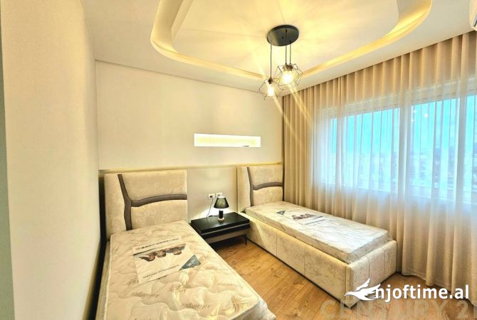 Shtepi me qera Apartament ne Tirane, 2+1, Mobilimi E mobiluar, Pagesa 850  Euro.