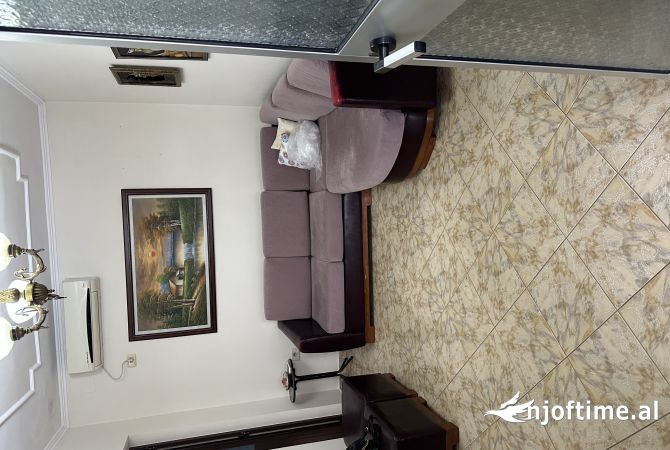 Shtepi me qera 3+1 ne Tirane - 750 Euro