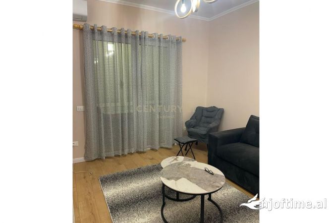 Shtepi me qera 1+1 ne Tirane - 700 Euro
