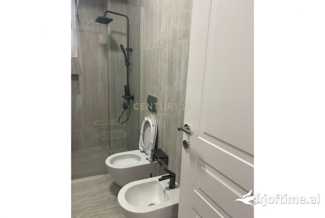 Shtepi me qera Apartament ne Tirane, 1+1, Mobilimi E mobiluar, Pagesa 700  Euro.