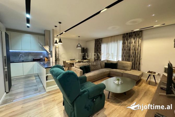 Shtepi me qera 2+1 ne Tirane - 1,400 Euro