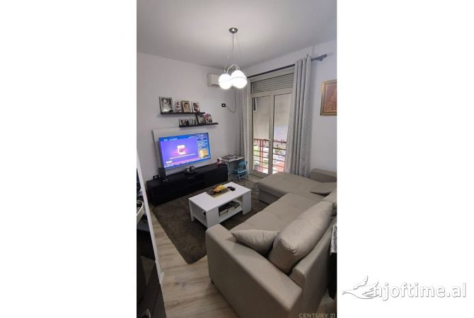 Shtepi ne shitje 1+1 ne Tirane - 150,000 Euro