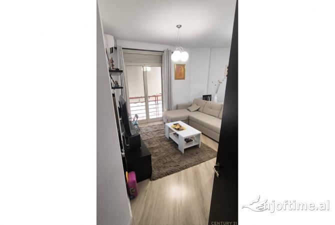 Shtepi ne shitje 1+1 ne Tirane - 150,000 Euro