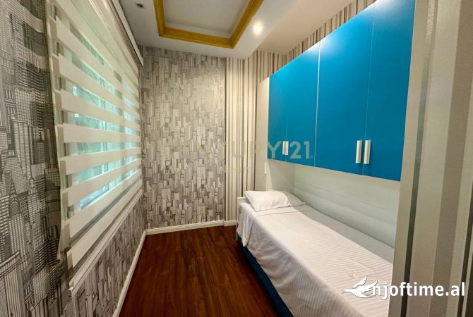 Shtepi me qera Apartament ne Tirane, 2+1, Mobilimi E mobiluar, Pagesa 700  Euro.