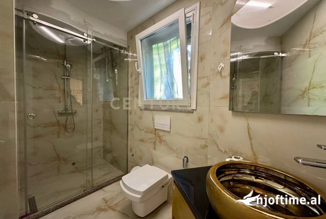 Shtepi me qera Apartament ne Tirane, 2+1, Mobilimi E mobiluar, Pagesa 700  Euro.