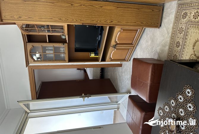 Shtepi me qera 1+1 ne Tirane - 700 Euro