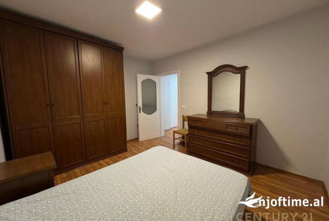 Shtepi me qera 1+1 ne Tirane - 400 Euro