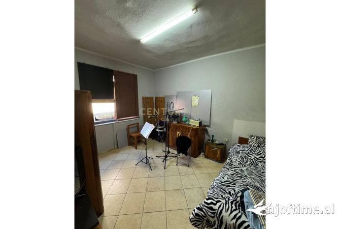 Shtepi me qera 1+1 ne Tirane - 500 Euro