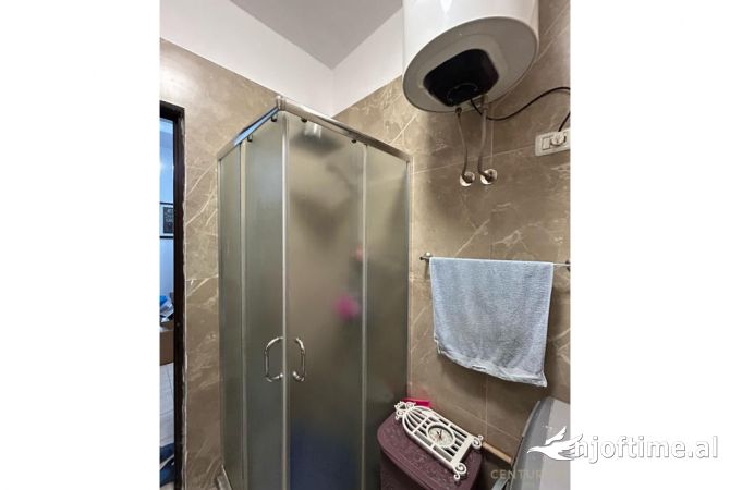 Shtepi me qera Apartament ne Tirane, 1+1, Mobilimi E mobiluar, Pagesa 600  Euro.