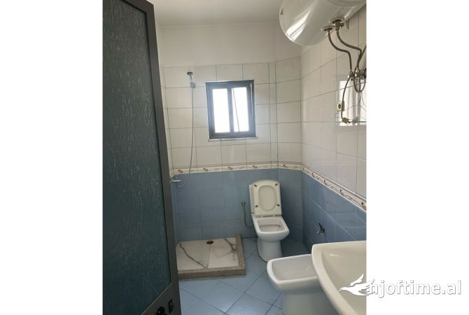 Shtepi me qera Apartament ne Tirane, 1+1, Mobilimi E mobiluar, Pagesa 400  Euro.