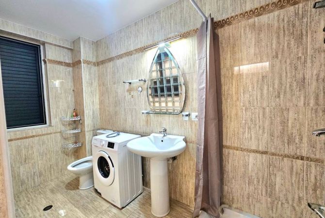 Shtepi me qera Apartament ne Tirane, 1+1, Mobilimi E mobiluar, Pagesa 600  Euro.