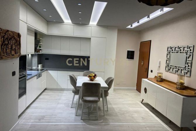 Shtepi me qera 2+1 ne Tirane - 850 Euro