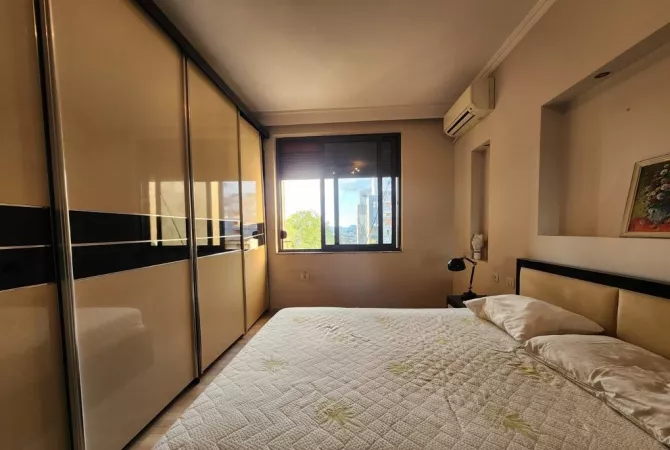 Shtepi me qera 2+1 ne Tirane - 750 Euro