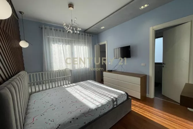 Shtepi me qera 3+1 ne Tirane - 800 Euro