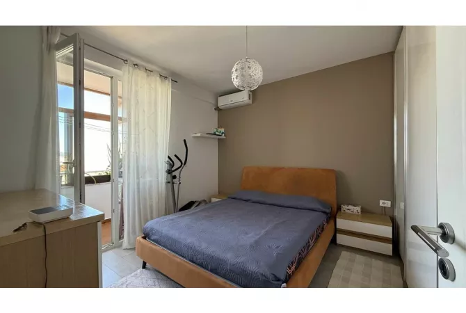 Shtepi me qera 2+1 ne Tirane - 600 Euro