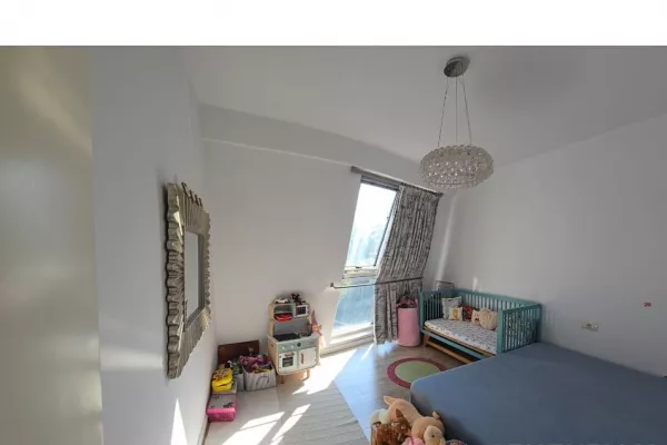 Shtepi me qera 2+1 ne Tirane - 1,200 Euro