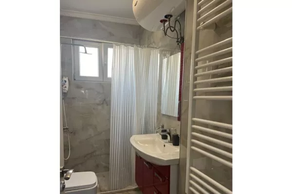 Shtepi me qera 1+1 ne Tirane - 600 Euro