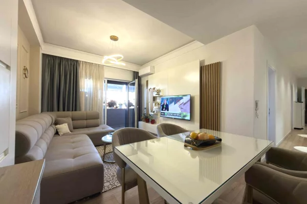 House for Sale 2+1 in Tirana - 260,000 Euro