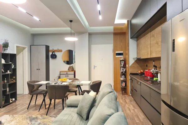 Shtepi ne shitje 1+1 ne Tirane - 140,000 Euro