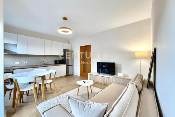 Casa in affitto 1+1 a Tirana - 750 Euro