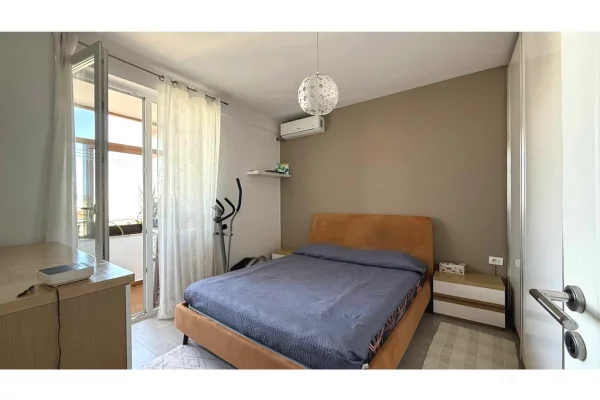 Shtepi me qera 2+1 ne Tirane - 550 Euro