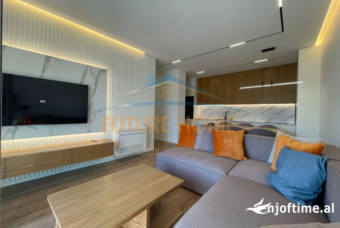 Shtepi me qera 2+1 ne Tirane - 1,300 Euro
