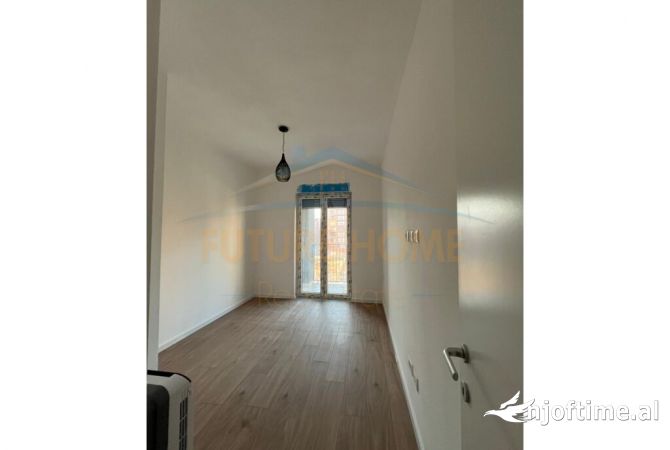 Shtepi me qera Apartament ne Tirane, 3+1, Mobilimi Bosh, pa mobiluar, Pagesa 510  Euro.