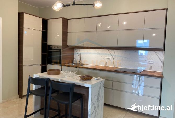 Shtepi me qera 2+1 ne Tirane - 850 Euro