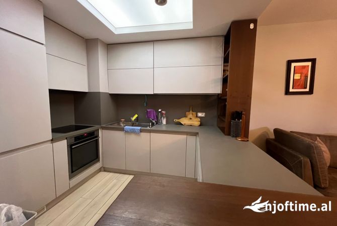 Shtepi me qera 2+1 ne Tirane - 650 Euro