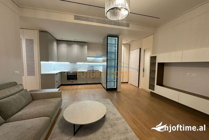 Shtepi me qera 2+1 ne Tirane - 1,300 Euro