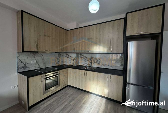 Shtepi me qera Apartament ne Tirane, 2+1, Mobilimi E mobiluar, Pagesa 500  Euro.